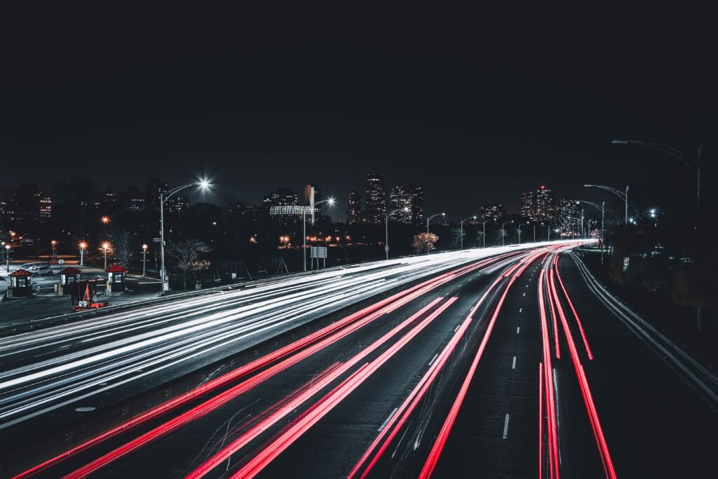 4 Benefits of a 3PL - Moving City Lights at Night